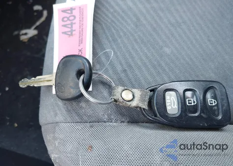 2013 Hyundai Elantra Gls/Limited from USA, damaged, VIN KMHDH4AE5DU646561